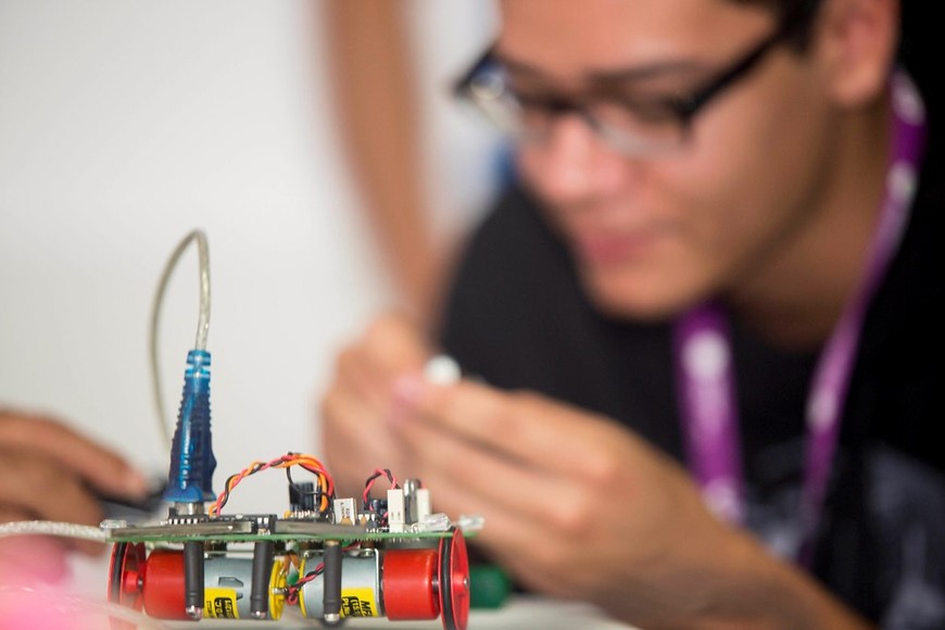 La carrera de Automatización y Robótica de la Fich es una de las propuestas de estudio en el CURS.