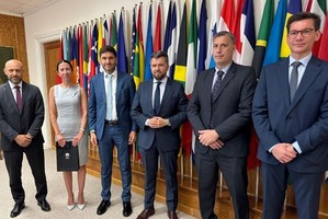 Pullaro en el BID: dialogó sobre seguridad, energía e infraestructura con autoridades del organismo en Washington.