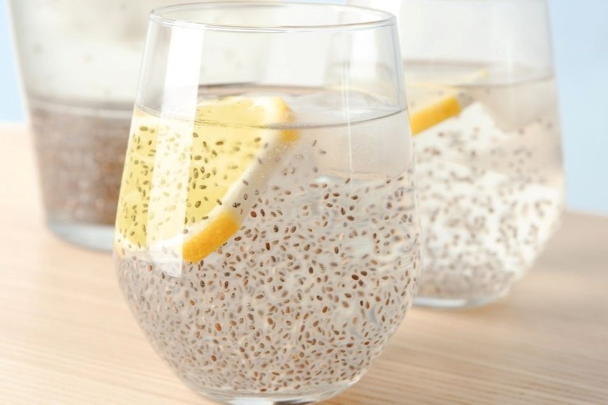 El agua de chía es simple de preparar, rica en fibra, antioxidantes, minerales y ácidos grasos esenciales