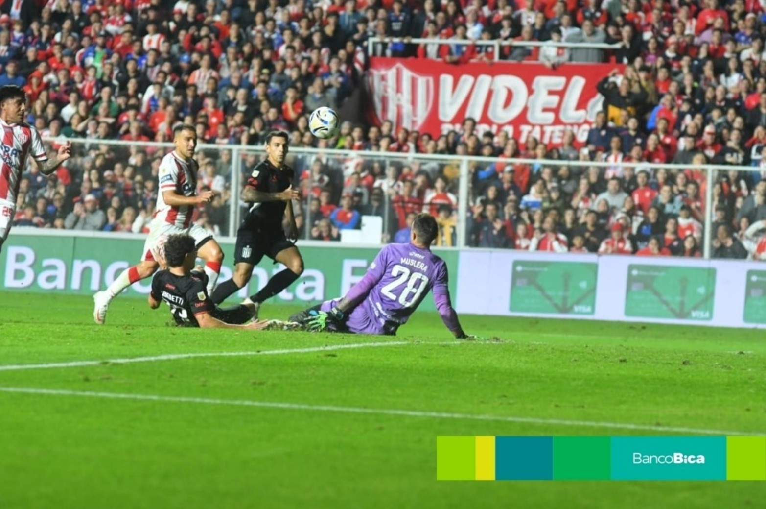 Galería BICA; Unión-Estudiantes