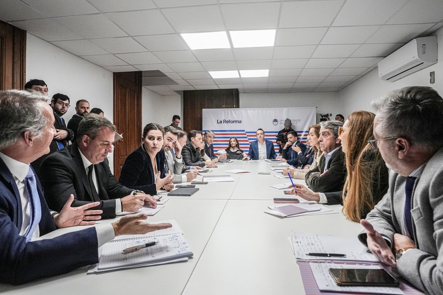 La comisión Redactora.