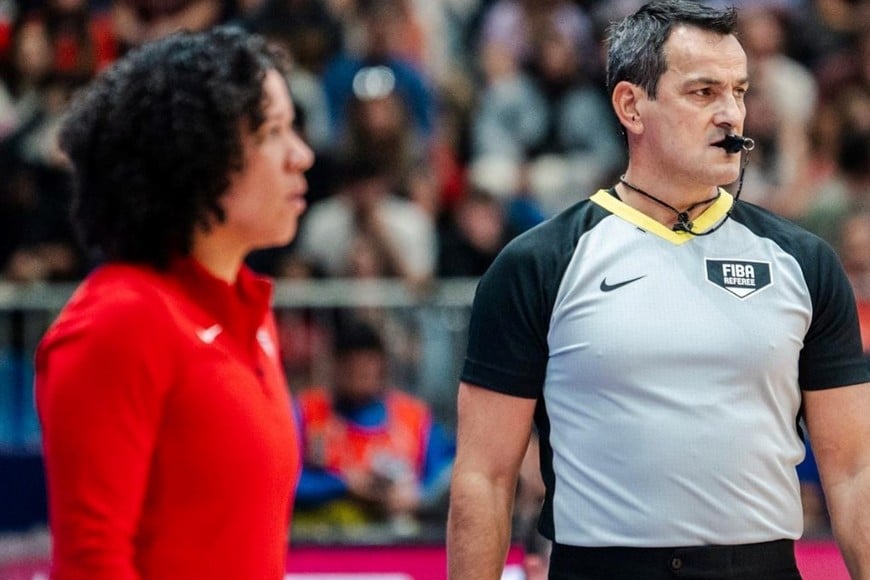 Fernández fue uno de los 30 seleccionados a nivel mundial para arbitrar en París.