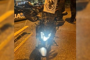 La moto fue recuperada y su dueño agradeció a los uniformados. Crédito: El Litoral.