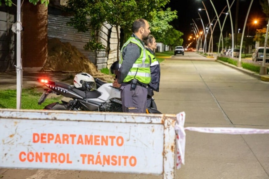 El operativo incluirá controles de alcoholemia, inspecciones vehiculares y se sumará la presencia en espacios públicos con el objetivo de prevenir incidentes y garantizar una convivencia ordenada durante uno de los fines de semana con mayor actividad diurna y nocturna del año.