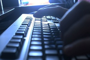 La estafadora entró al local y gestionó el crédito que luego transfirió a una cuenta propia. Foto: Archivo