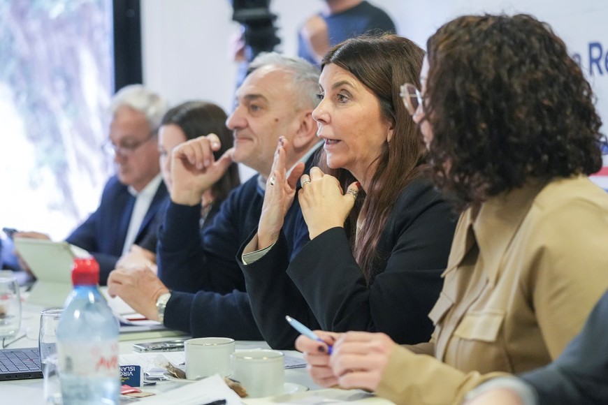 Tiempo de reuniones con sectores de la sociedad civil en la Convención Reformadora