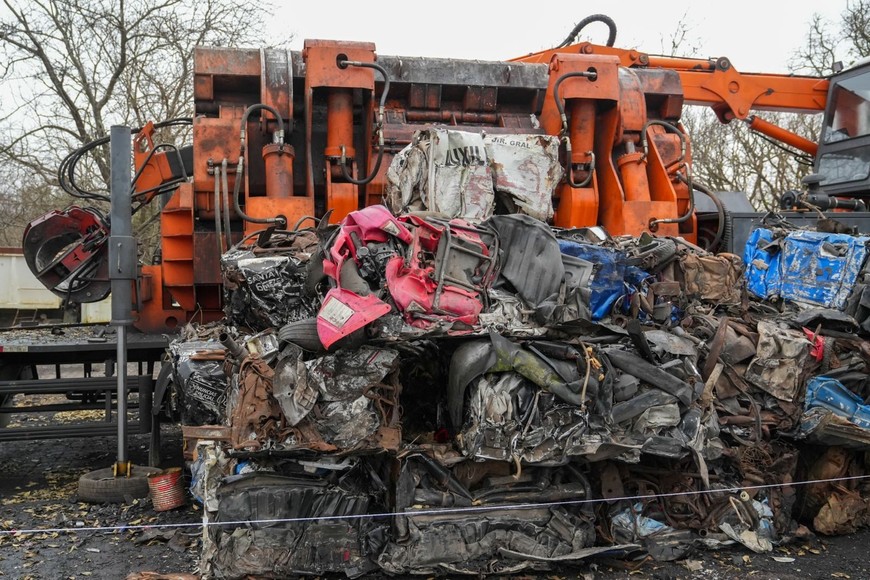 El operativo incluye autos, motos y móviles en desuso acumulados.