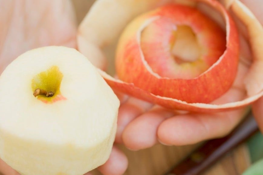 Su cáscara aporta polifenoles y pectina