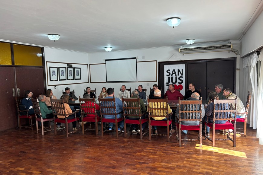 Se trata de una primera etapa de 22 kilómetros que contempla las obras desde el sector este de la ciudad de San Justo hasta “tres flechas”, es decir toda la ruta provincial 2 hasta la intersección con la ruta provincial 60. La segunda etapa continuará por la ruta 281-s.