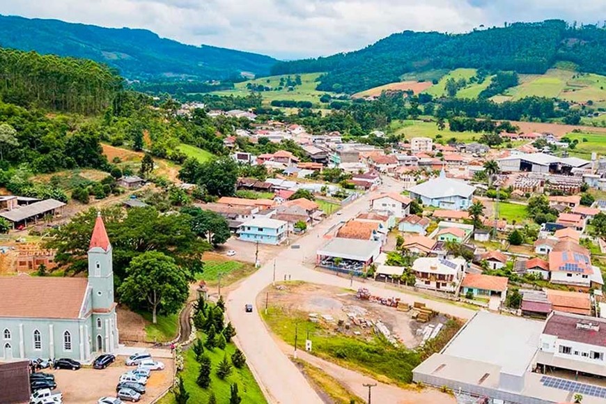 La pequeña localidad está ubicada a 240 kilómetros de Florianópolis.