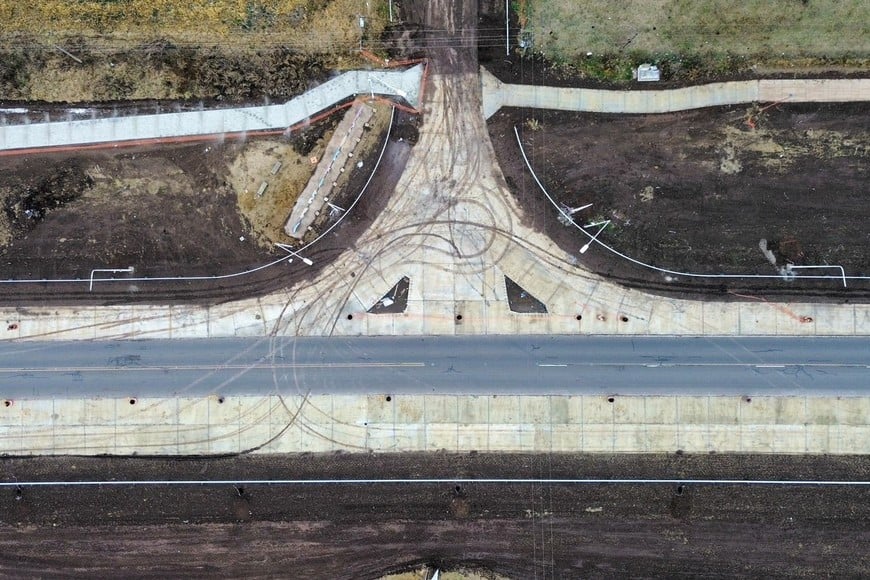 La intervención forma parte del plan de infraestructura vial que ejecuta la gestión del gobernador Maximiliano Pullaro en distintos puntos del territorio provincial.