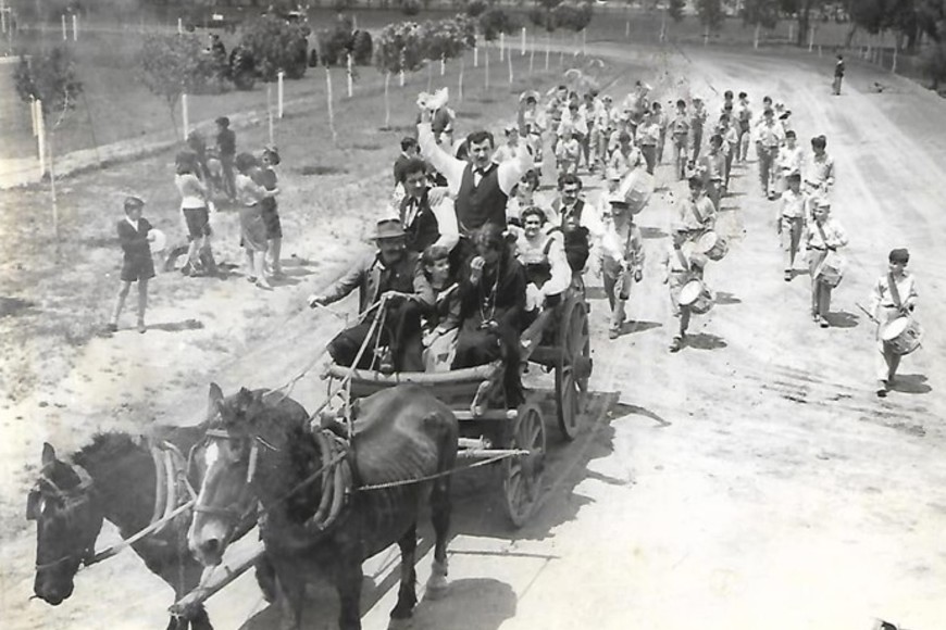 El concurso denominado “La Figurita Difícil” se trataba de un certamen mediante el cual se solicitaban imágenes de eventos y lugares precisos que actualmente el Museo local no posee.