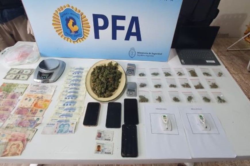 Durante el operativo se concretó la detención de los principales sospechosos.