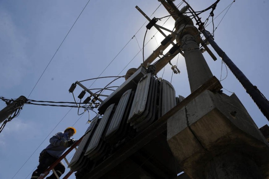 Se trata de la incorporación de una sub estación frente al edificio de la Escuela Normal Superior República de México en el acceso sur de la ciuda