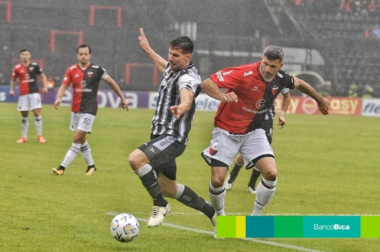 Colon vs Gimnasia de Mendoza. Foto: Matías Pintos.