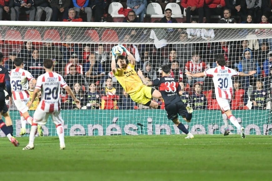 mATIAS Tagliamonte Union. Foto: Manuel Fabatia