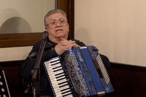 Marcos Camino, director de Los Palmeras, en una entrevista exclusiva con El Litoral hace algunos meses. Foto: Fernando Nicola