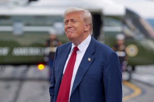 U.S. President Donald Trump arrives at Lehigh Valley International Airport in Allentown, Pennsylvania, U.S., August 1, 2025. REUTERS/Ken Cedeno