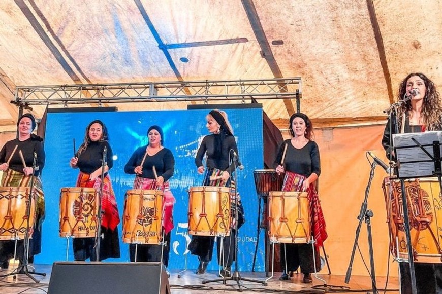 Actuación del grupo "Las Corazonas". Foto: Gentileza.