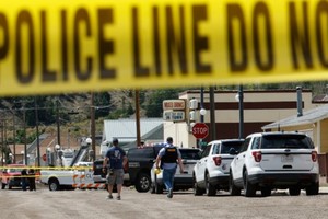 La policía de Anaconda recomendó a los vecinos mantenerse "en alerta".