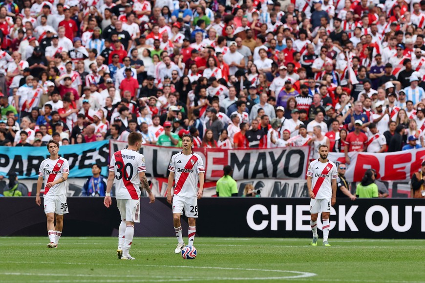 Soccer Football - FIFA Club World Cup - Group E - Inter Milan v River Plate - Lumen Field, Seattle, Washington, U.S. - June 25, 2025
River Plate's Ignacio Fernandez looks dejected after Inter Milan's Francesco Pio Esposito scores their first goal REUTERS/Agustin Marcarian