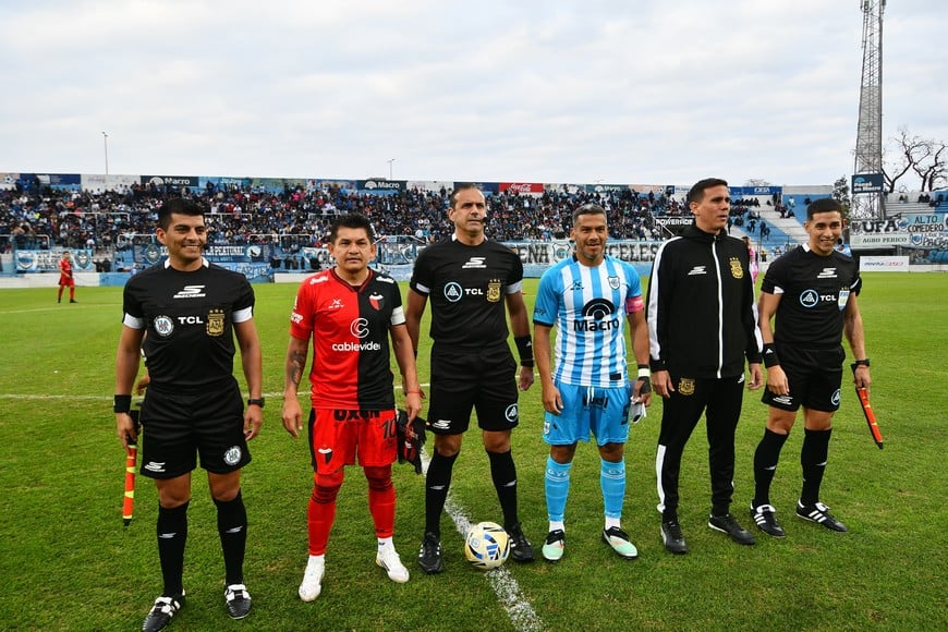 gimnasia jujuy vs colon. Crédito: Juan Fernández.
