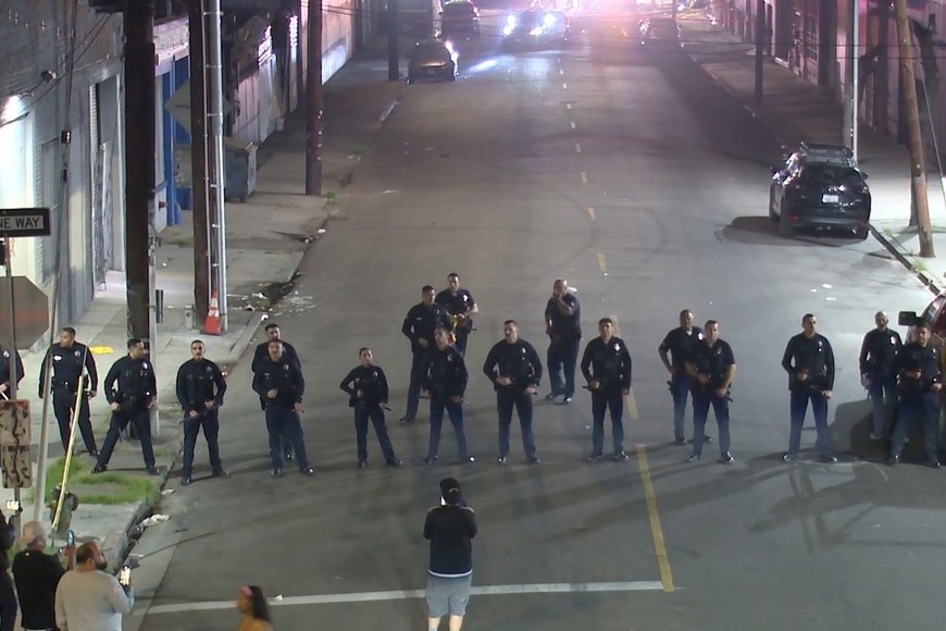 Karen Bass, alcaldesa de Los Ángeles, repudió el ataque y envió condolencias. Foto: ABC