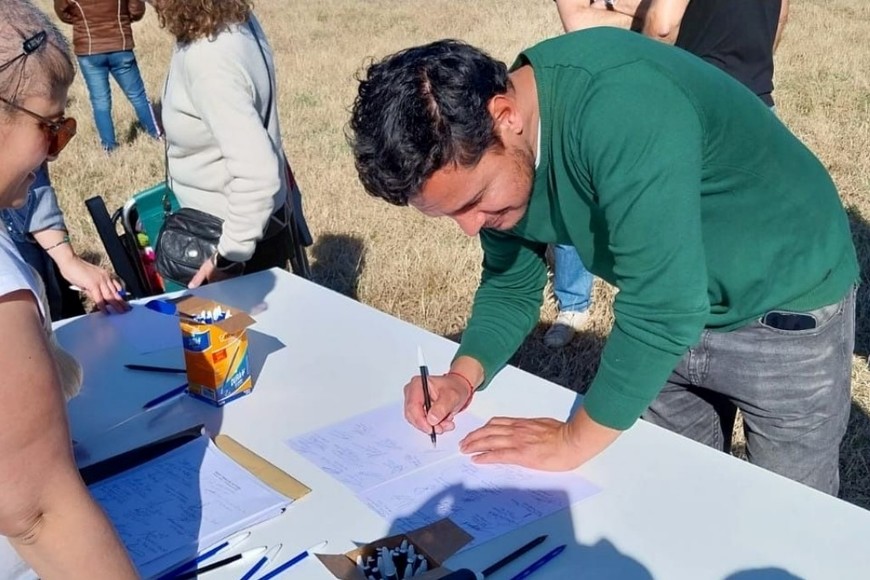 Se firmó un petitorio que será enviado al presidente Javier Milei por el estado de las rutas.