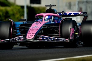 Alpine fue el primer equipo en probar el alerón delantero móvil en pista. Foto: Gentileza