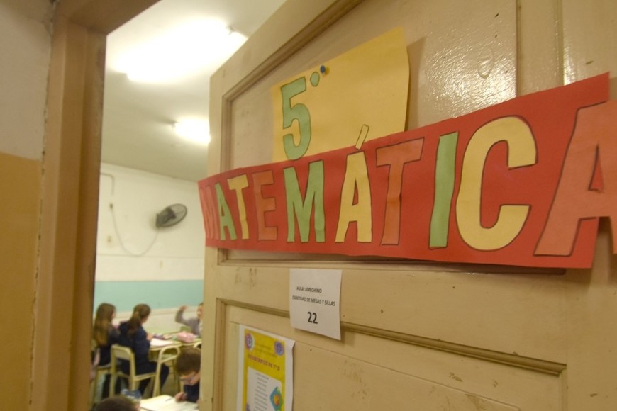 Más de 20 escuelas, cuya nómina aún no se dio a conocer, estarán comprendidas en el programa de reducción de consumo energético. En esos espacios, el plus estará en la educación en energías renovables. Crédito: Mauricio Garín.