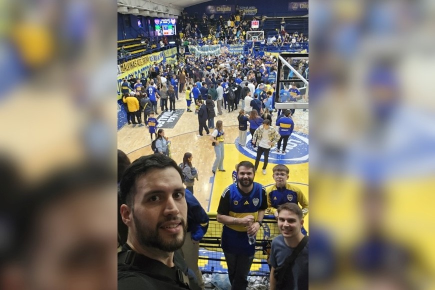 Los festejos de campeón en La Bombonerita. Foto: Gentileza