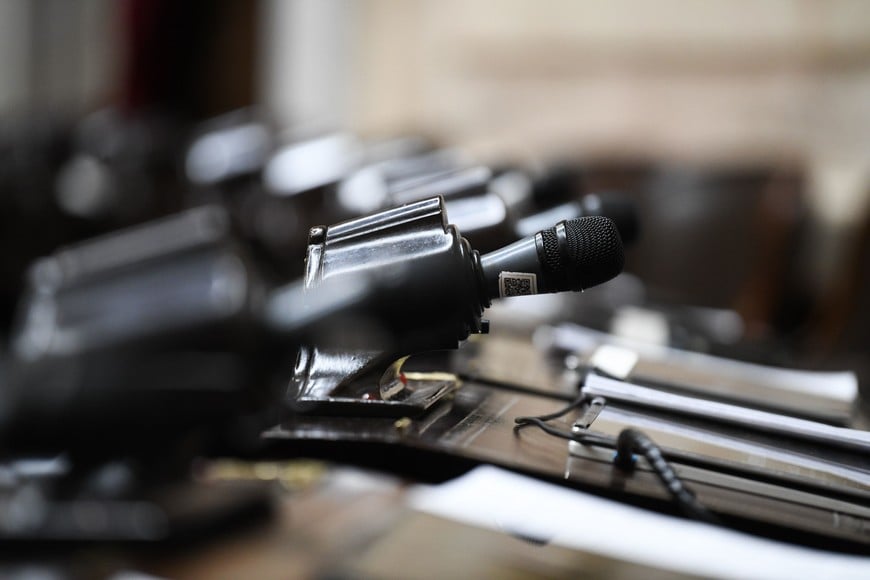 Se entrecruzaron declaraciones y posturas en la maratónica sesión.