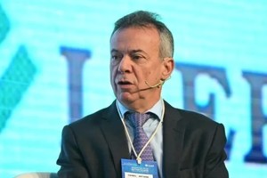 "Después de octubre sabremos cuánto aportaba el riesgo político, pero, por las dudas, mejor vayamos pensando cuál debería ser la política monetaria/cambiaria post elecciones", sugirió Daniel Artana.  Foto: Archivo