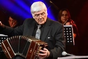Osvaldo Piro, bandoneonista, compositor, arreglador y director de tango