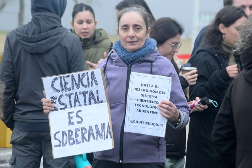 La emergencia en ciencia y tecnología es otro de los temas en agenda para las comisiones de Diputados. El sector reclama por desfinanciamiento y "cientificidio". Crédito: Guillermo Di Salvatore.