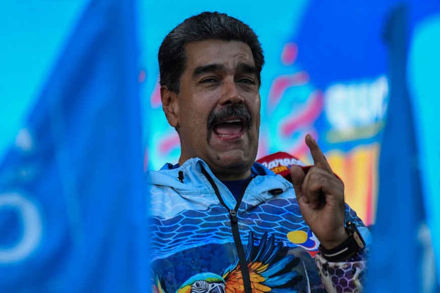 En medio de la fuerte escalada en las tensiones entre Estados Unidos y Venezuela, el presidente Nicolás Maduro dejó de lado un discurso sobre la educación en el país por un momento para hacerle un guiño a China.