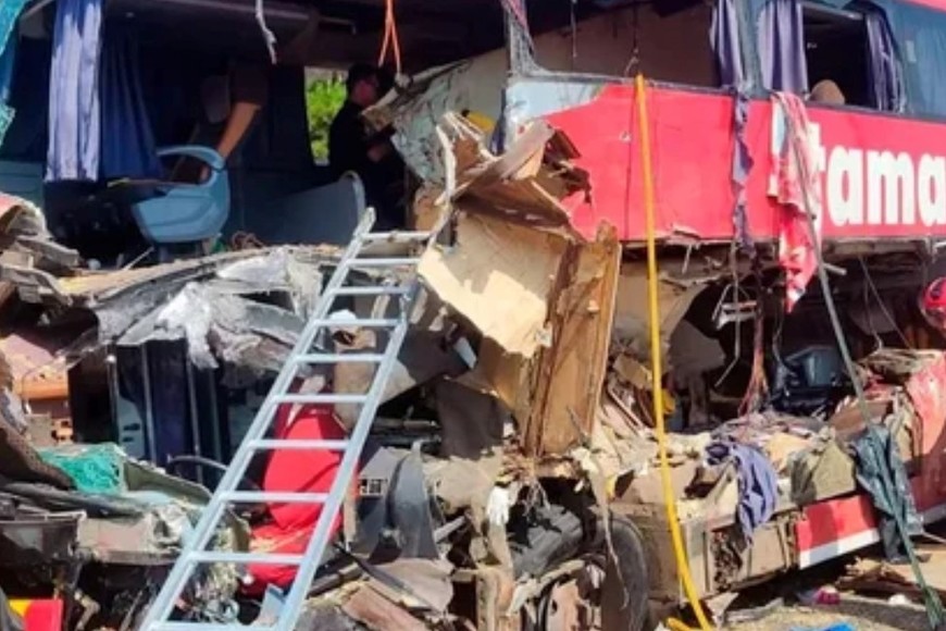 El estado del colectivo tras el accidente.