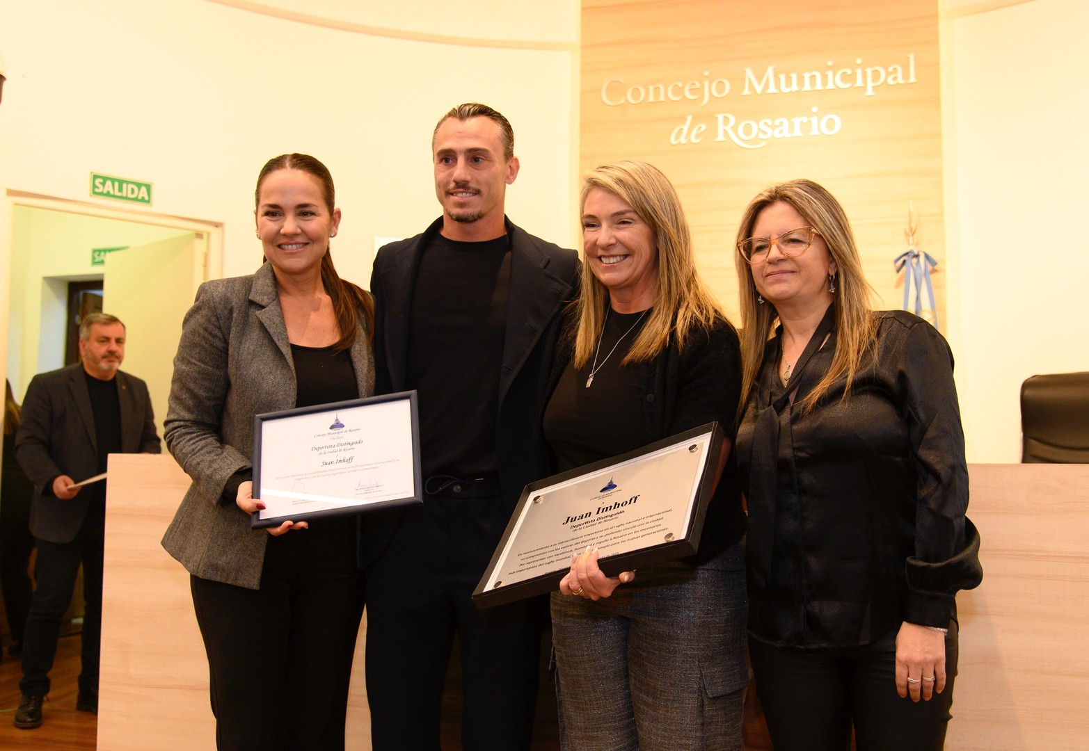 Imhoff, deportista distinguido por el Concejo Municipal de Rosario.