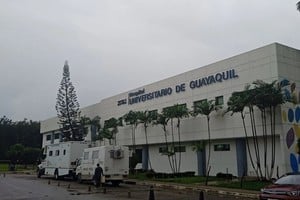 Se solicitó la renuncia del gerente del hospital, Hugo Hernández