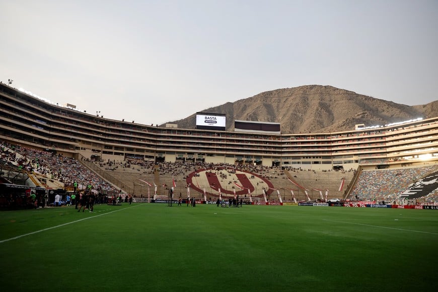 Soccer Football - Copa Libertadores - Group B - Universitario v River Plate - Estadio Monumental, Lima, Peru - April 2, 2025 
General view inside the stadium before the match REUTERS/Sebastian Castaneda