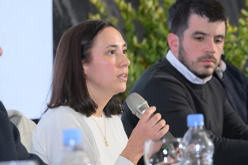 Castagnani y el intendente Chiarella, durante el lanzamiento de la ExpoVenado en el Salón Marcos Ciani. Foto: SRVT