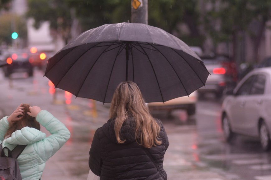 El nivel naranja indica que se esperan “fenómenos meteorológicos peligrosos para la sociedad, la vida, los bienes y el ambiente”. Crédito: Manuel Fabatía