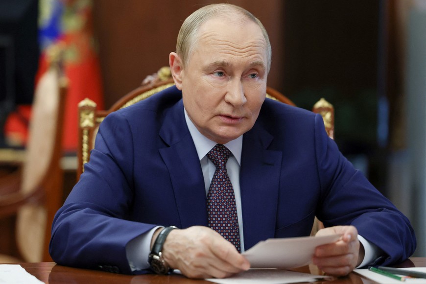 Russia's President Vladimir Putin chairs a meeting on economic issues in Moscow, Russia, August 12, 2025. Sputnik/Vyacheslav Prokofyev/Pool via REUTERS ATTENTION EDITORS - THIS IMAGE WAS PROVIDED BY A THIRD PARTY.