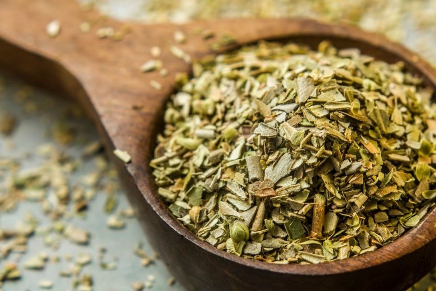 El orégano aparece como una opción segura y accesible para aminorar el dolor