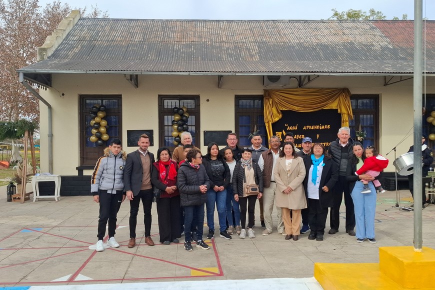 “La esencia de la Escuela 108 sigue siendo la misma: un lugar de protección, cuidado y amor para los más pequeños. Que sigan los sueños y los reencuentros”, expresó.