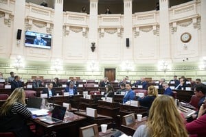 La Comisión de Régimen Municipal escuchó este lunes a intendentes de todo el arco político. En sus manos, uno de los temas polémicos, los alcances de la autonomía municipal. Foto: Manuel Fabatia.