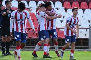 Unión jugó mejor y se quedó con el clásico. Foto: Luis Cetraro