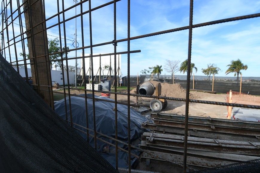 Ya se colocó el cerco perimetral divisor.