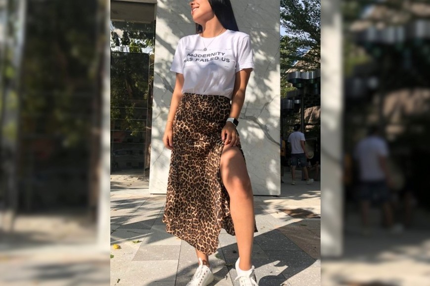 Versátil y cómoda, ideal para múltiples ocasiones.