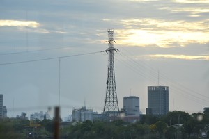 Comienza a refrescarse la capital santafesina. Crédito: Manuel Fabatía
